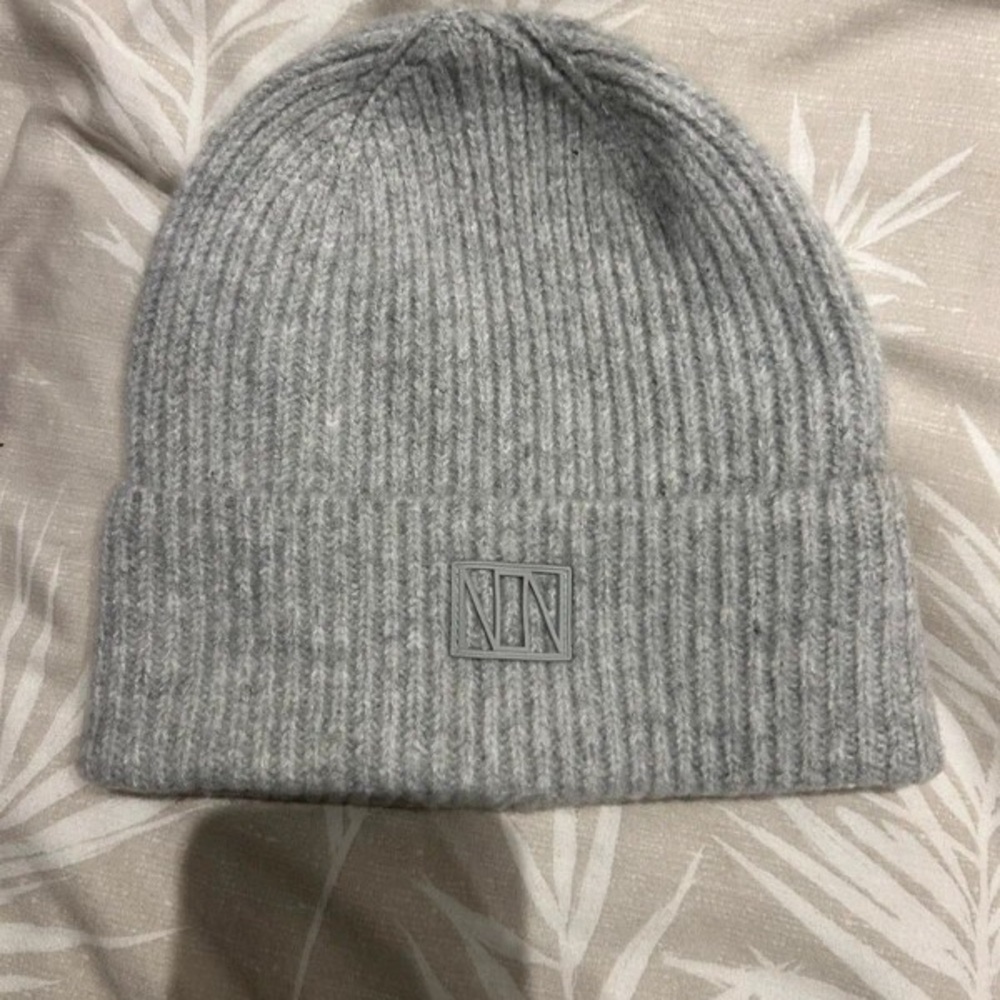 H&M Ribbed Knit Beanie in Light Gray